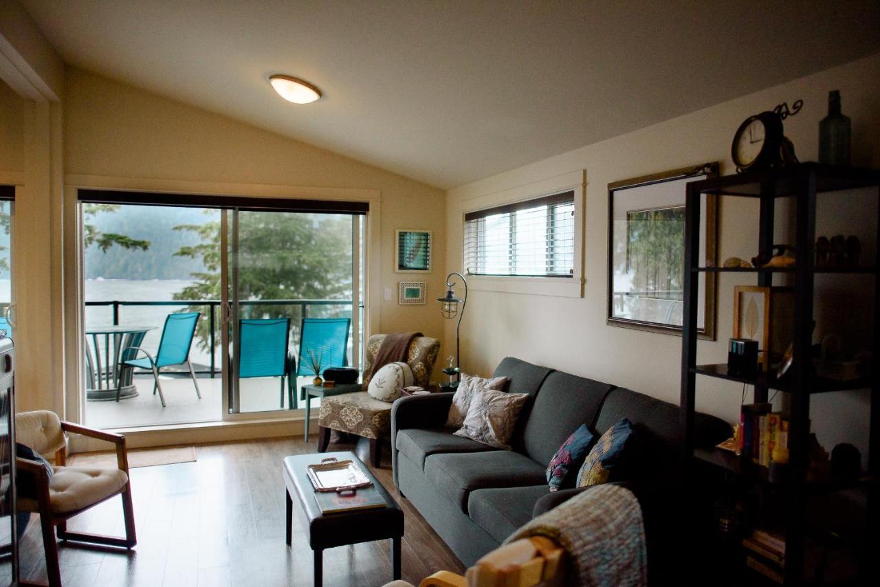Fish Tales Cottage Port Renfrew Exterior photo
