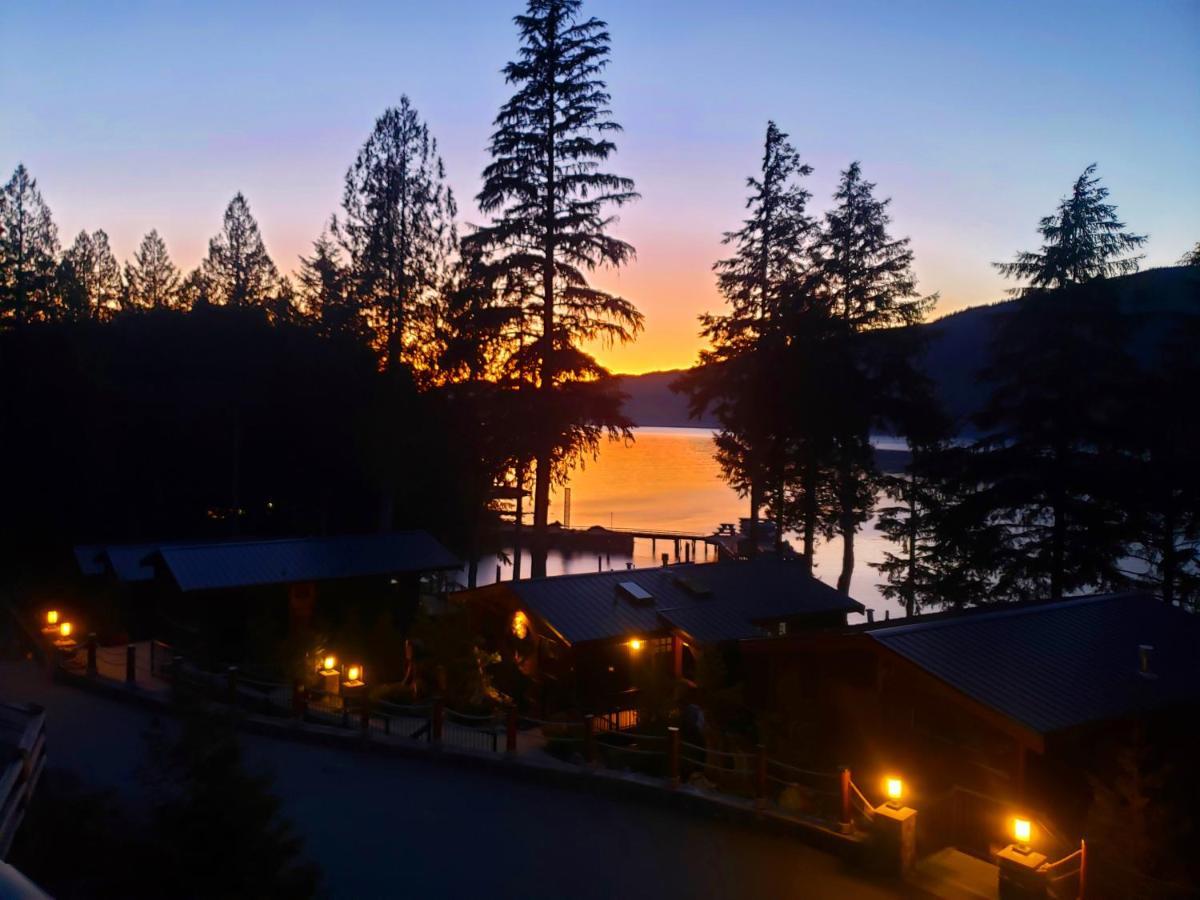 Fish Tales Cottage Port Renfrew Exterior photo