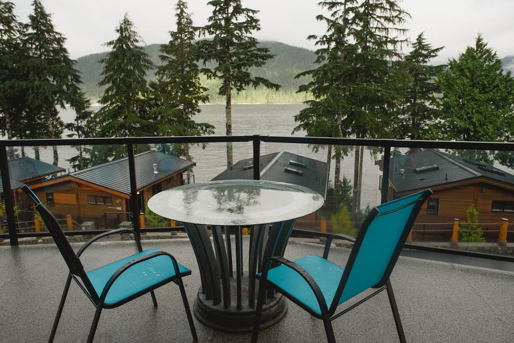 Fish Tales Cottage Port Renfrew Exterior photo