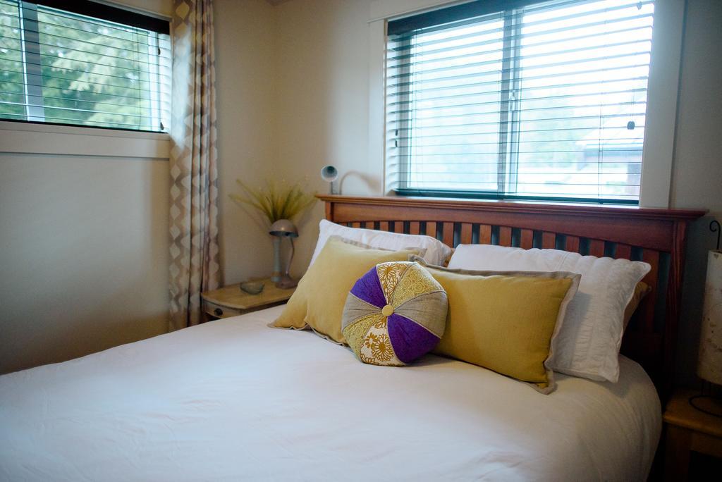 Fish Tales Cottage Port Renfrew Exterior photo