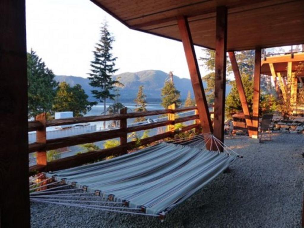 Fish Tales Cottage Port Renfrew Exterior photo